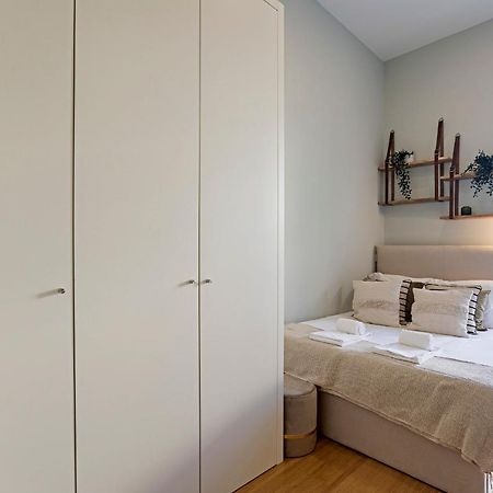 31 Janeiro 157 - Stylish 1Br W/ Ac & Balcony By Lovelystay Porto Luaran gambar